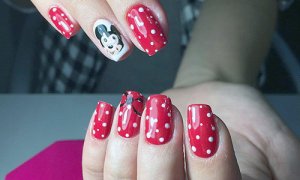 Маникюр